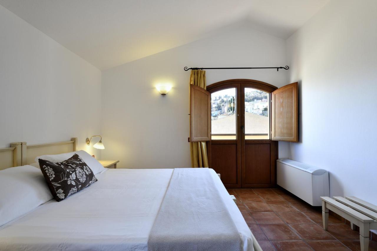 Hotel Marie Claire Lanusei Dış mekan fotoğraf