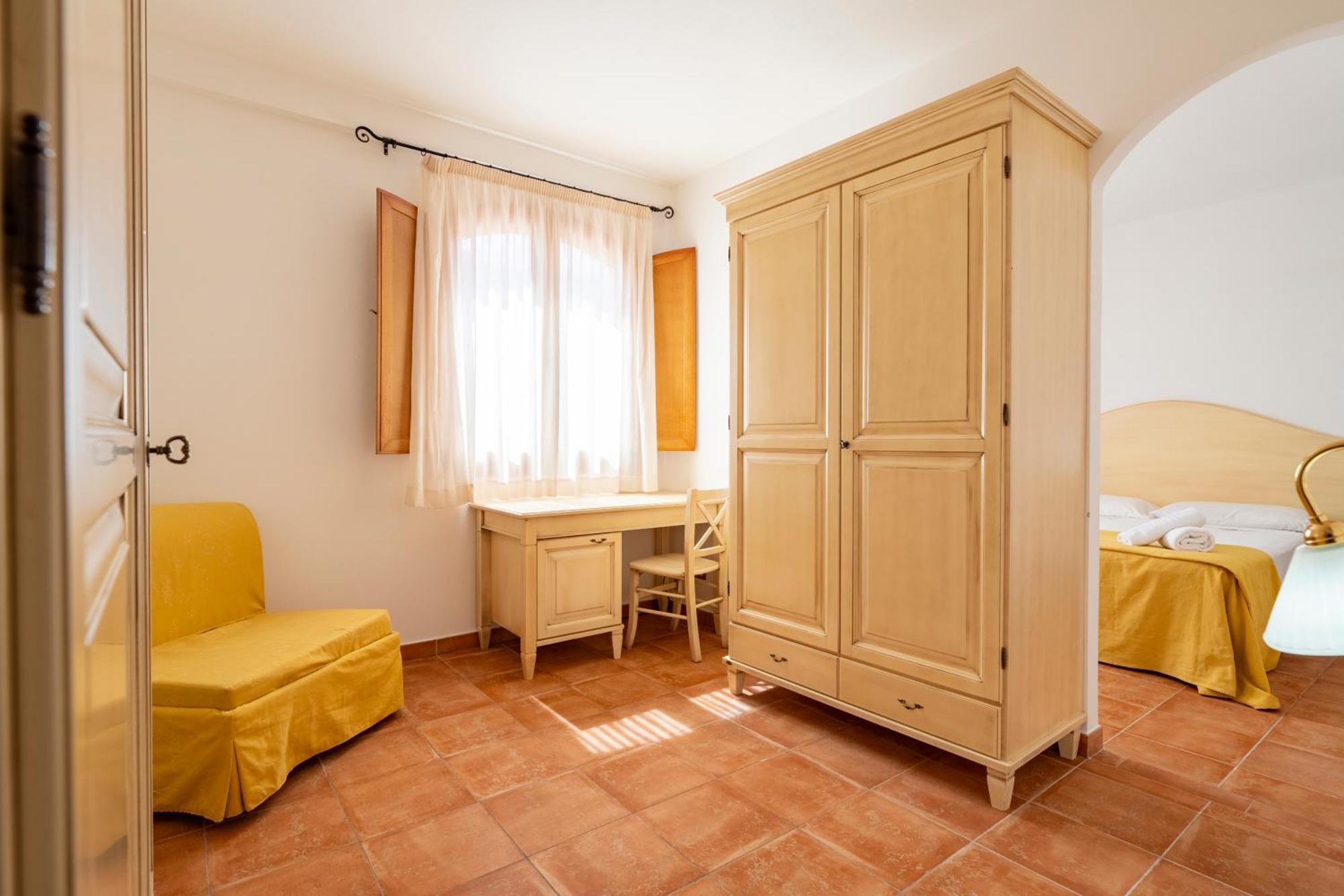 Hotel Marie Claire Lanusei Dış mekan fotoğraf
