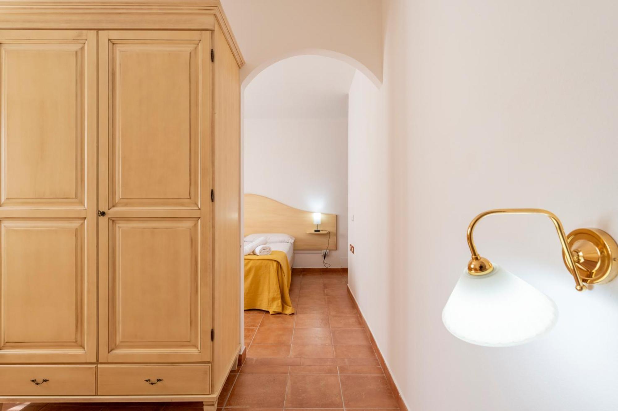 Hotel Marie Claire Lanusei Dış mekan fotoğraf
