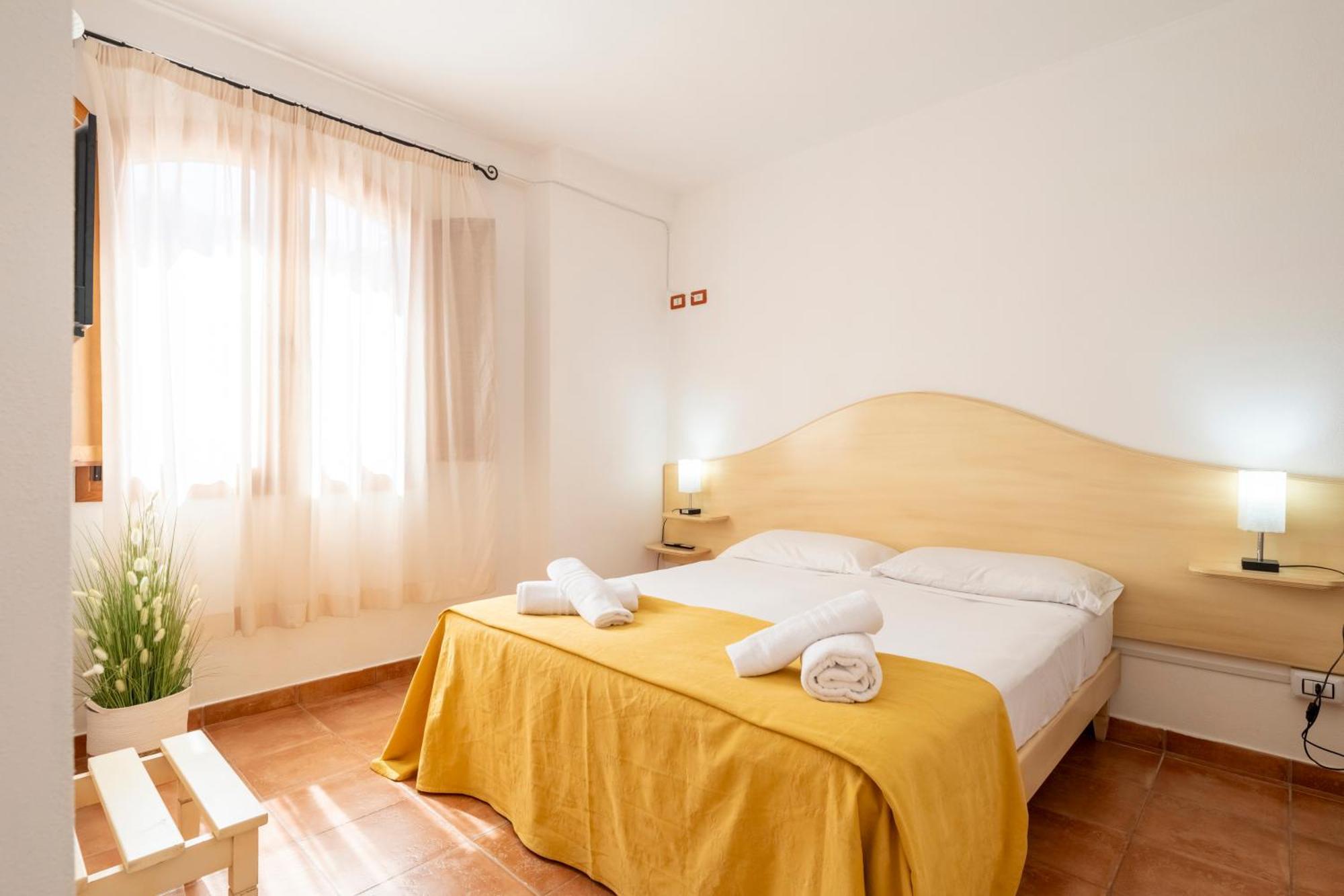 Hotel Marie Claire Lanusei Dış mekan fotoğraf