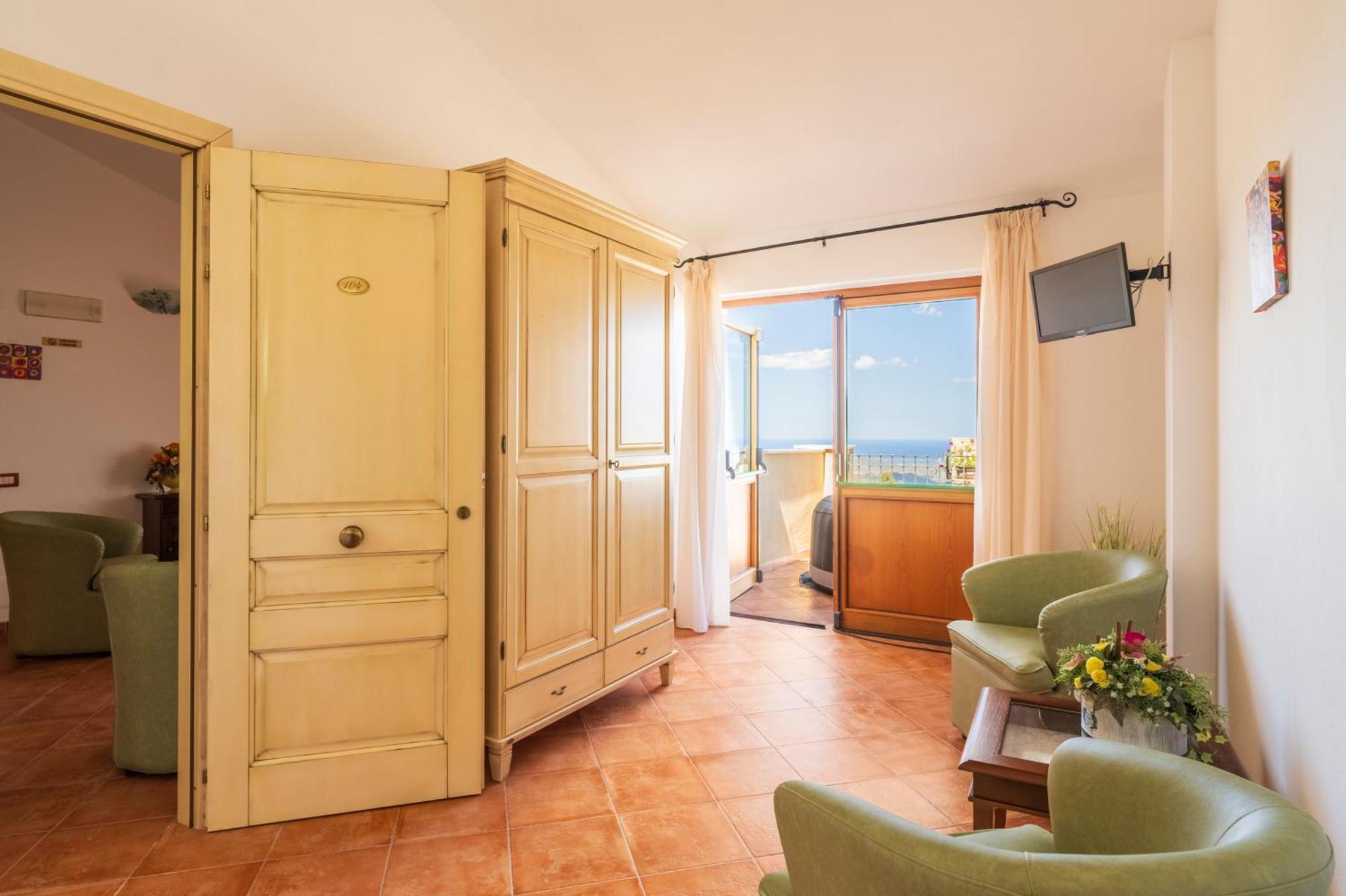 Hotel Marie Claire Lanusei Dış mekan fotoğraf